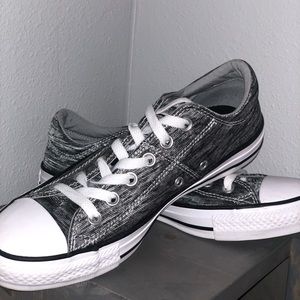 Size 8 Grey Low Top Converse All-Star